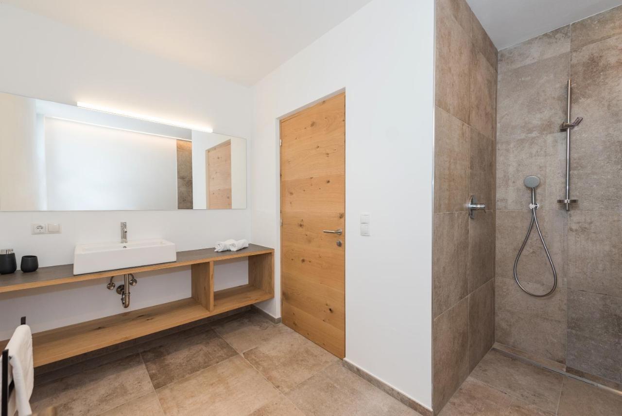 Villa Montis Exclusive Holiday Apartments In Eppan With Spectacular Views Of Dolomites And Bolzano Area Appiano Sulla Strada Del Vino Luaran gambar