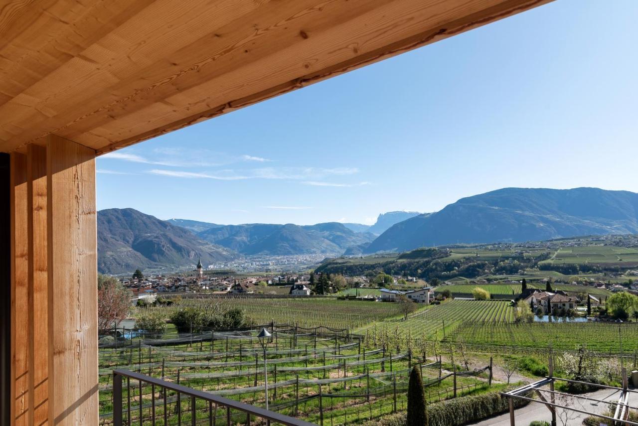Villa Montis Exclusive Holiday Apartments In Eppan With Spectacular Views Of Dolomites And Bolzano Area Appiano Sulla Strada Del Vino Luaran gambar